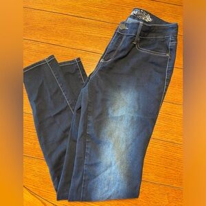 Express Women’s Skinny Jean